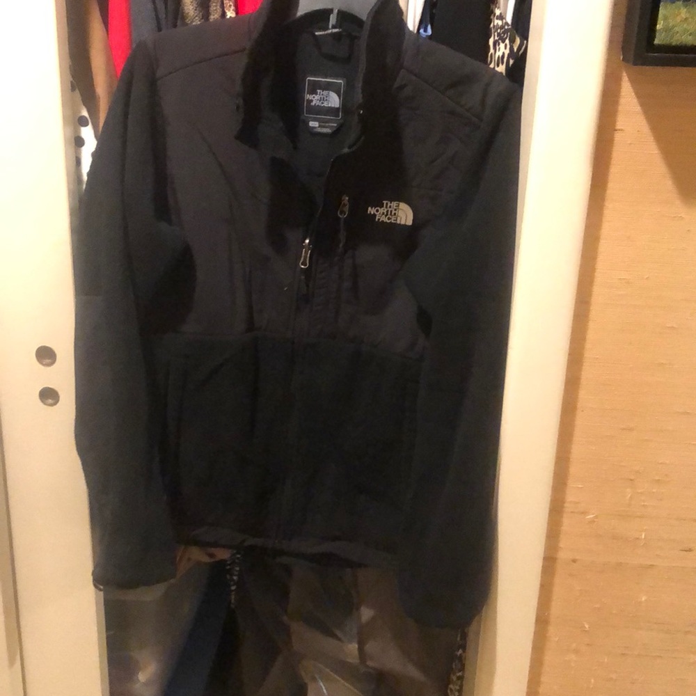Black north face Denali